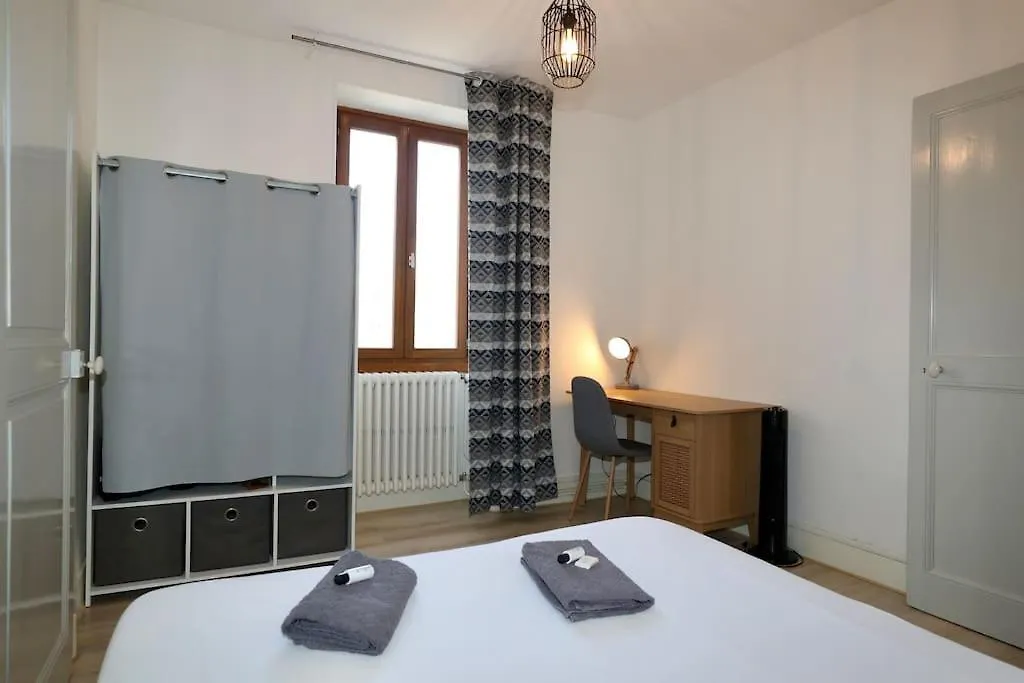 Appartement « Grand Verger » - Parking Gratuit à Chambéry France