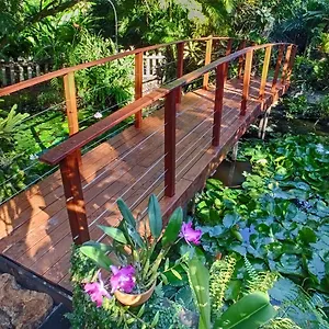 Le Parc Aux Orchidées Hébergement de vacances Pointe-Noire